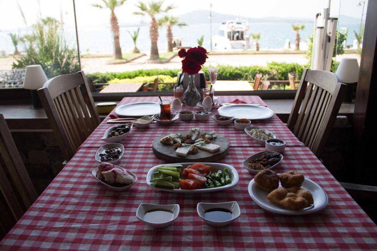 Aliye Hanim Hotel Ayvalik Exterior photo