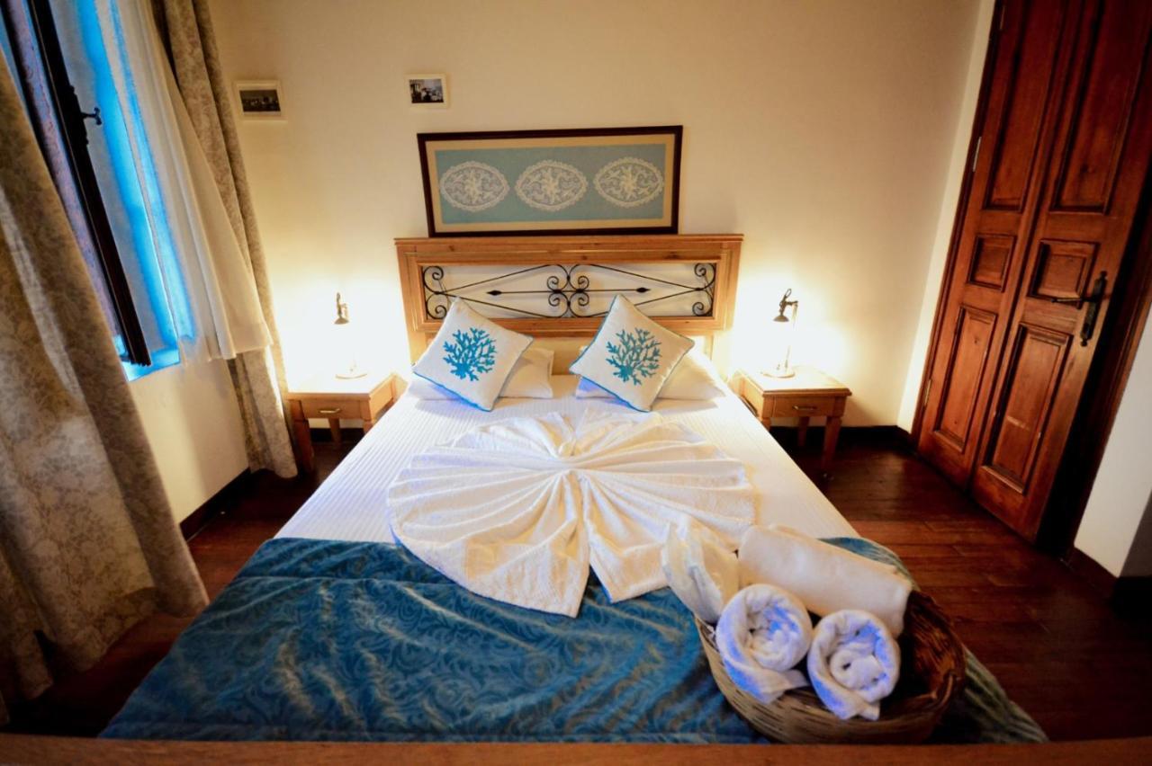 Aliye Hanim Hotel Ayvalik Exterior photo