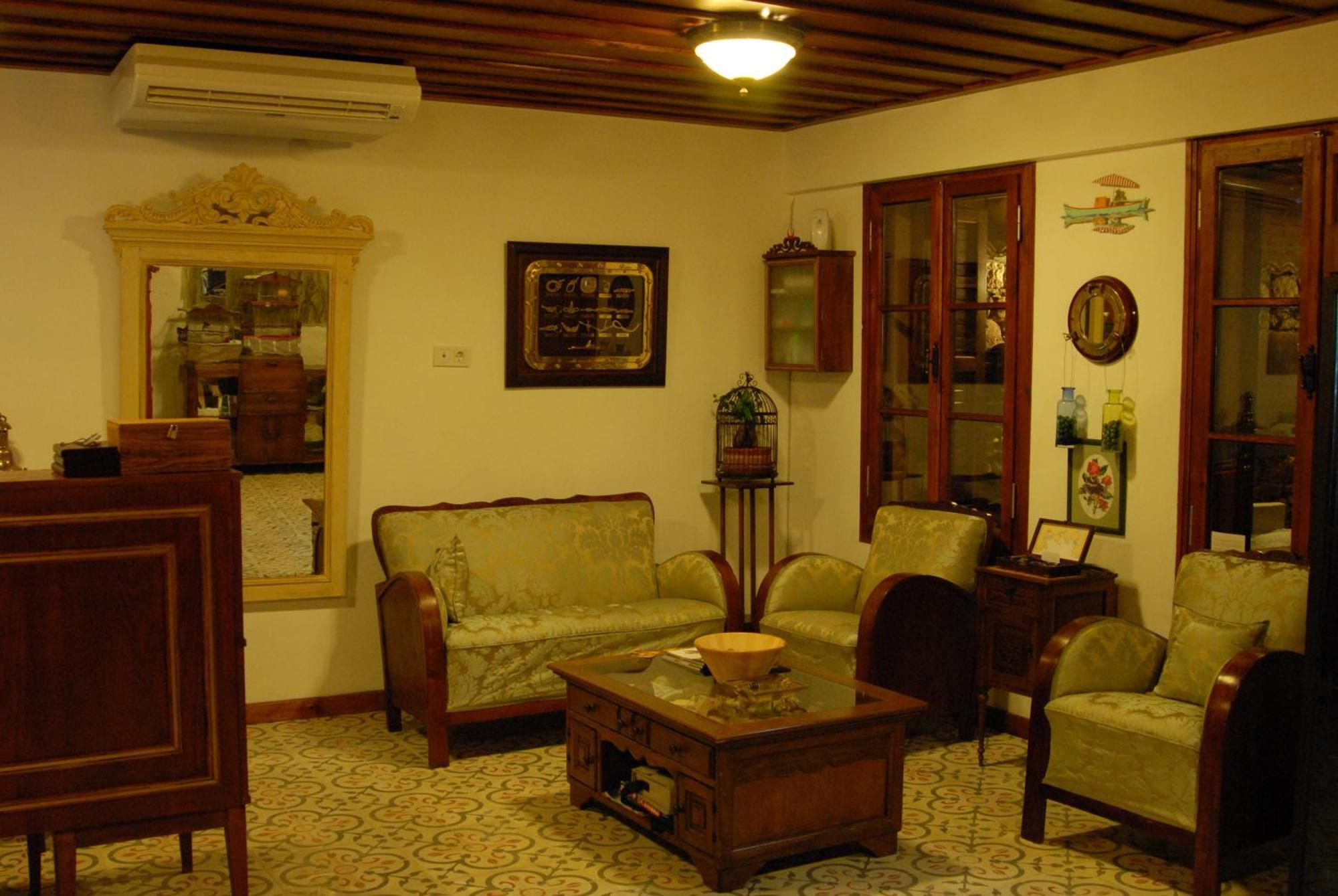 Aliye Hanim Hotel Ayvalik Exterior photo